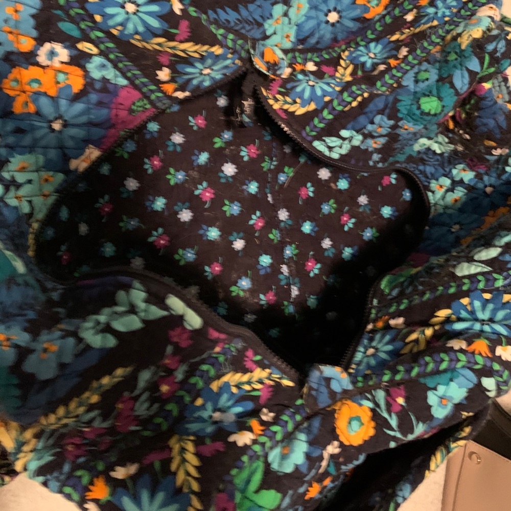 Vera Bradley large duffel bag - Picture 3 of 4